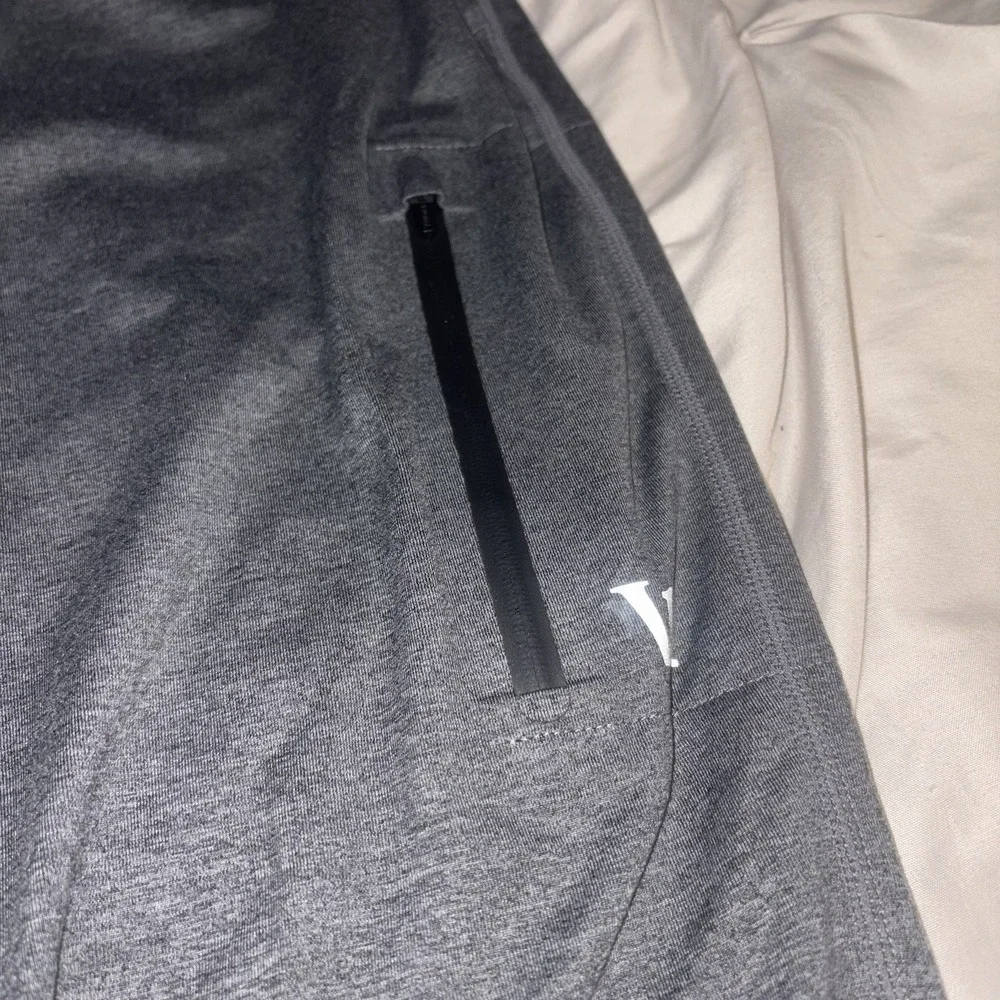 VUORI Sunday Performance Jogger Mens‎ Small Charcoal Gray V416 Athletic Pants